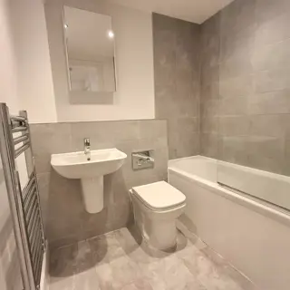 ABNEY 1 BED BATHROOM