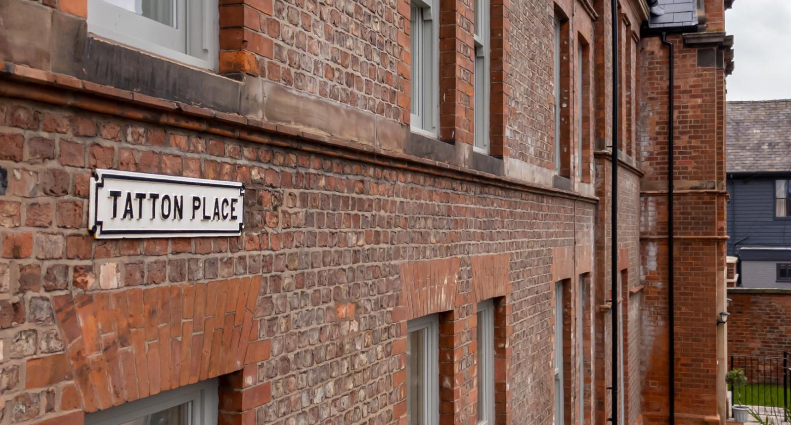 Tatton Place, Sale (9)